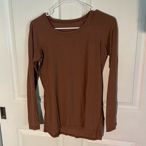 Lululemon dusty rose long sleeve top size 6